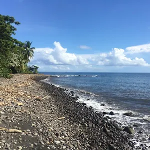 Chez Ghilaine , Fond Capot Martinique
